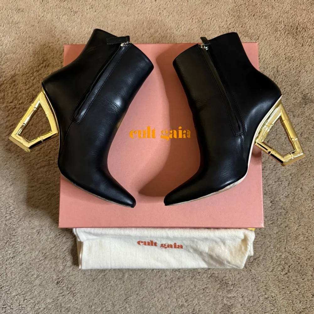 Cult‎ Gaia 37 EU/ 7 US Valeska Bamboo Ankle Boot Black Dustbag Box MSRP $600